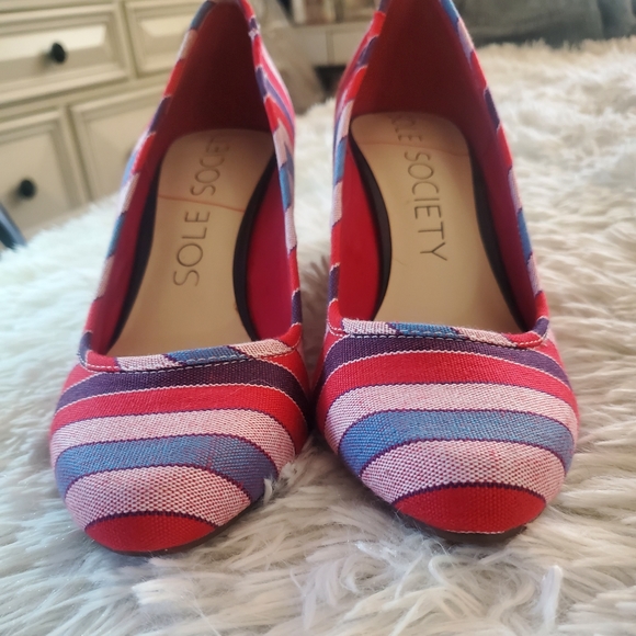 Soul Society Colorful Striped Wedge Size 7 - Picture 10 of 11